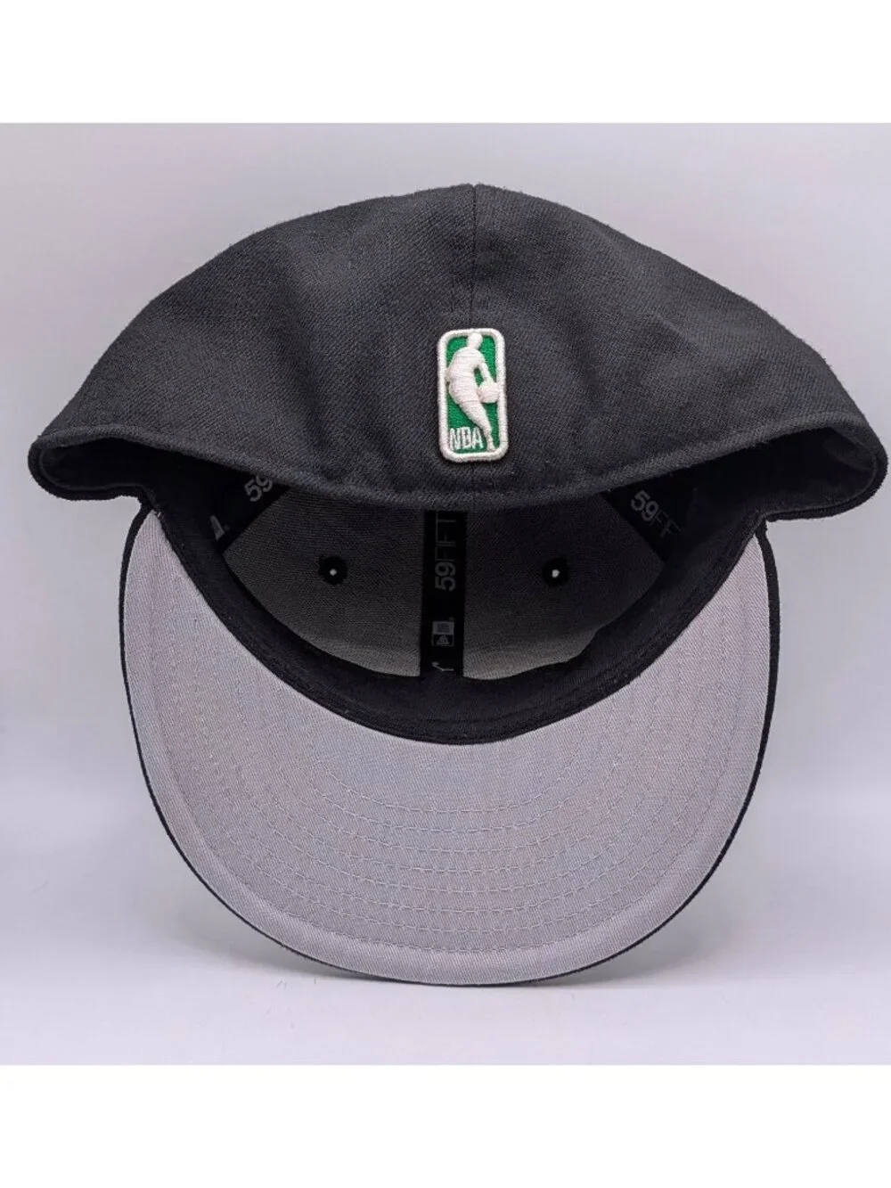 Boston Celtics New Era Men's Size 7 3/8 Fitted Flat Bill Hat Cap NBA Basketball